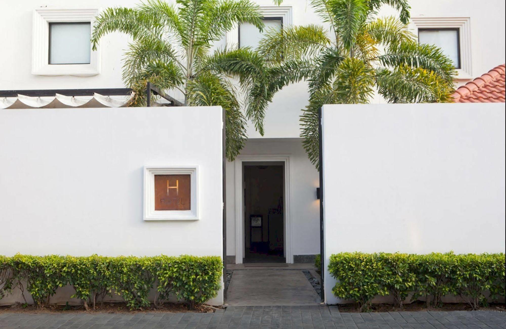 Hotel Ofuro Phnom Penh Exterior photo